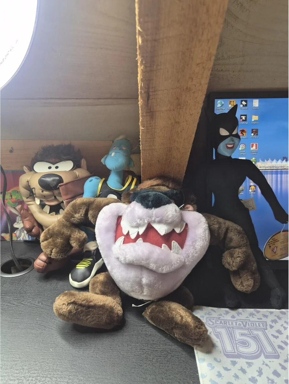 Lot Of 4 Warner Bros Plush Space Jam Batman Taz Devil